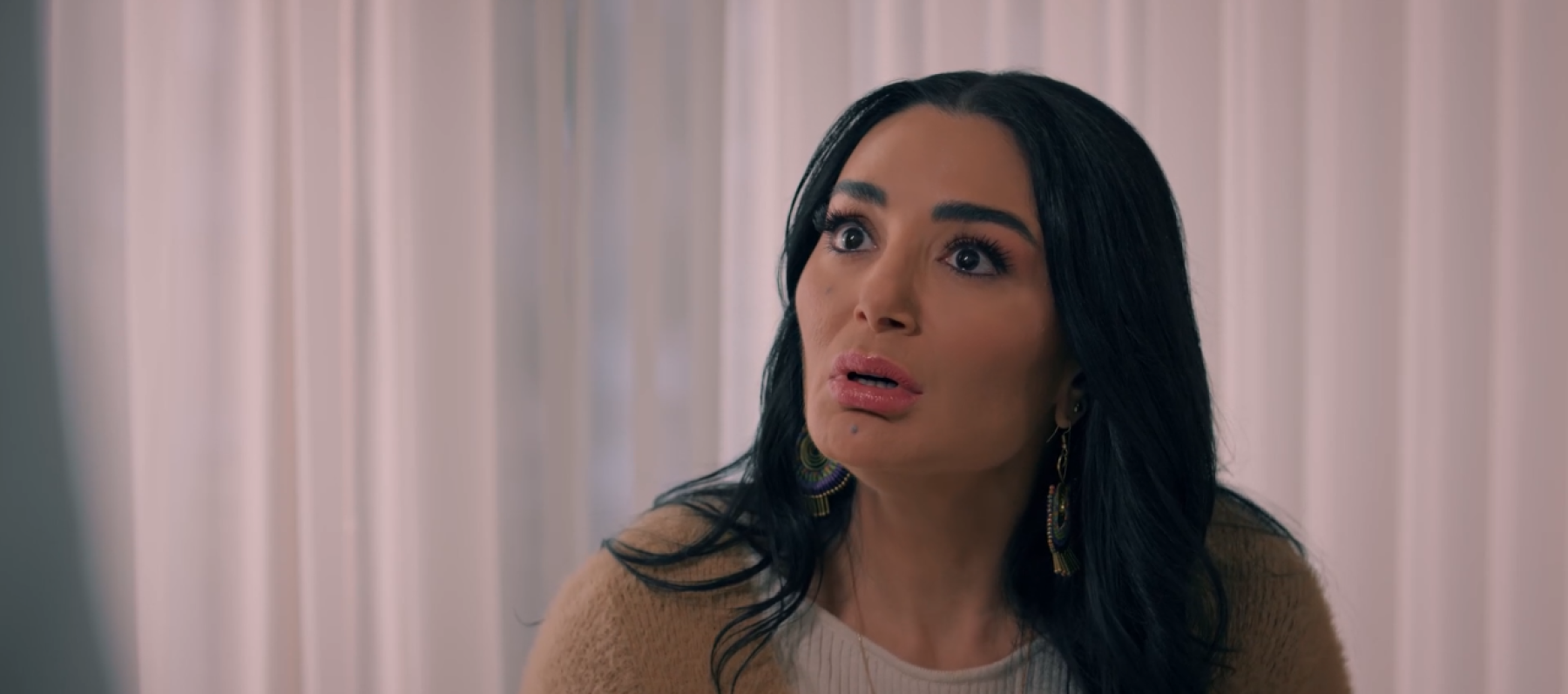 مسلسل حب على ورق الحلقة 51 - مصدر الصورة شاهد