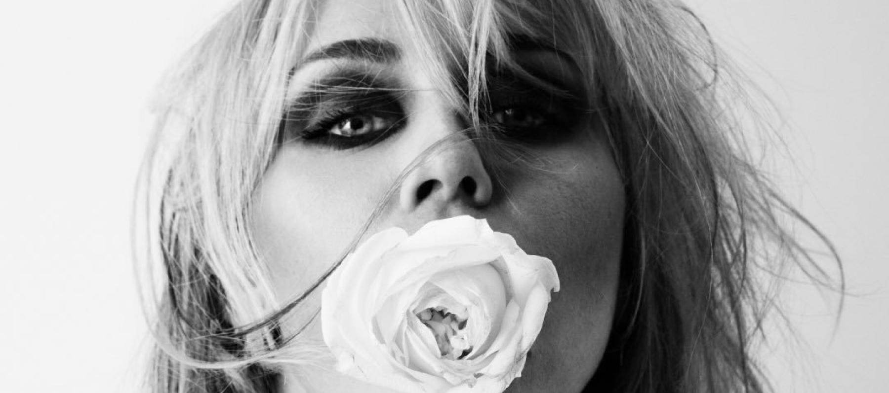 مايلي سايرس - مصدر من حساب انستغرام Miley Cyrus