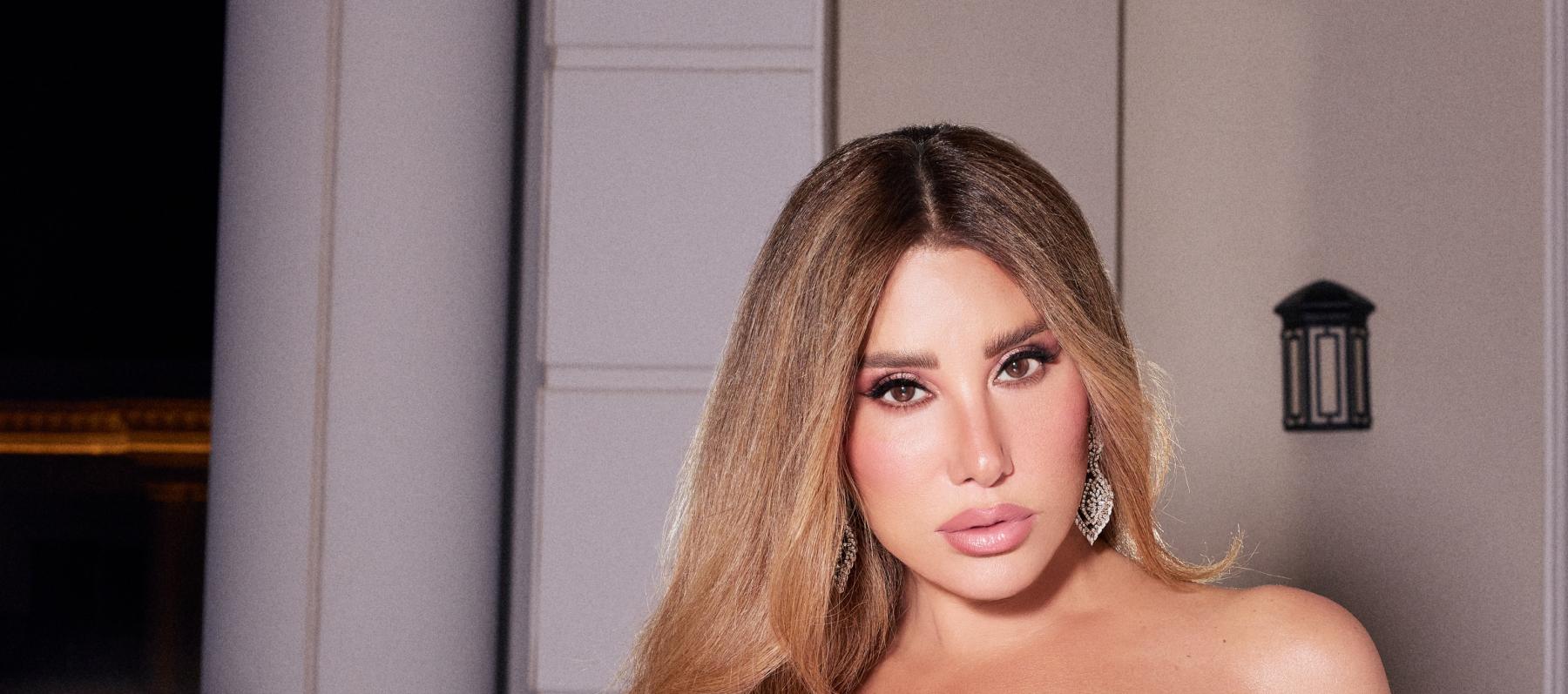نجوى كرم بفستان ماجينتا نحتّي بتوقيع Diarbakerli - الصورة من انستغرام نجوى كرم بعدسة جورج صليبا