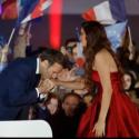 صورة من فيديو الاحتفال بفوز ايمانويل ماكرون بالرئاسة الفرنسية