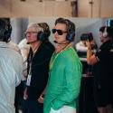 براد بيت خلال متابعته سباق الفومولار وان- الصورة من انستقرام @lewishamilton