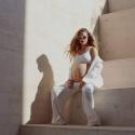 لارا اسكندر - صورة من موقع Vogue Arabia على الأنترنت