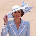 كيت ميدلتون بإطلالة راقية من Catherine Walker في لندن
