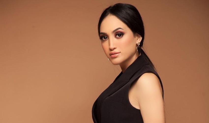 زينب اسامة