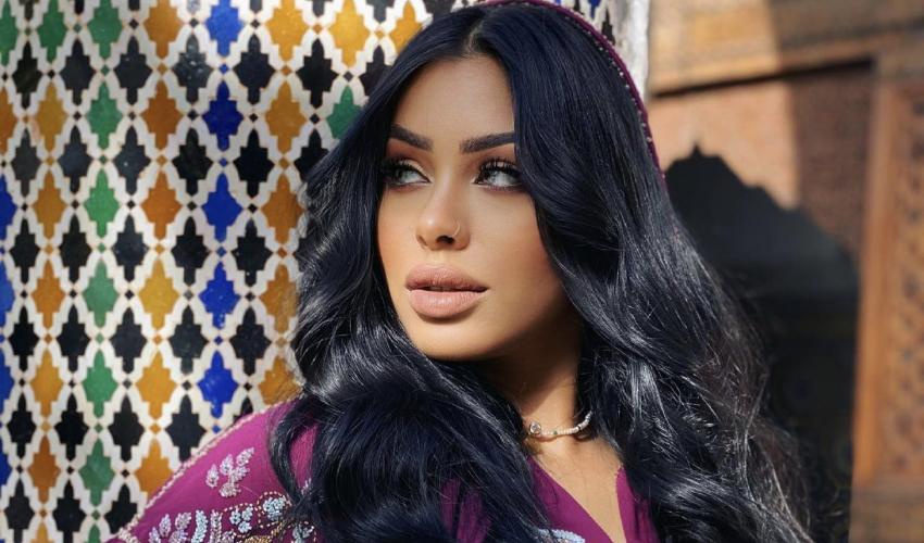 نجلاء غرس الله تبارك لطليقها على زواجه من خلال ET بالعربي