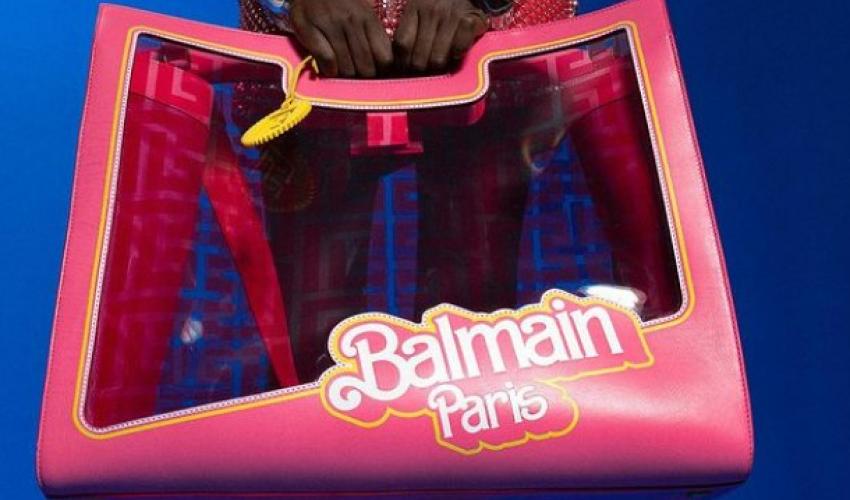 أول تعاون مفاجئ لعام 2022 : Balmain و Barbie