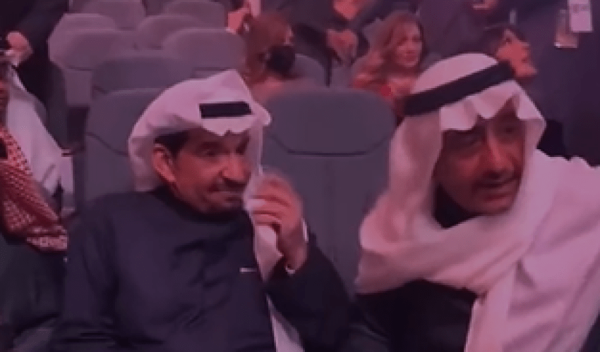 ناصر القصبي وعبدالله السدحان خلال حفل Joy Awards