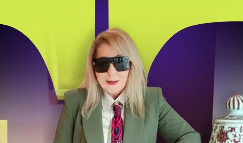 نادية الجندي ترد على ردود الفعل حول إطلالاتها