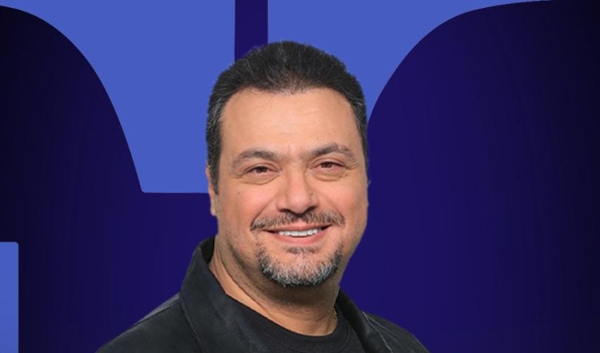 مراد مكرم  - صورة معدلة من السوشيال ميديا