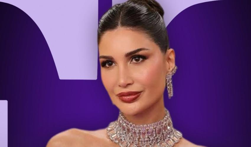 أليس عبد العزيز بعيادة الدكتور محمد مونجي