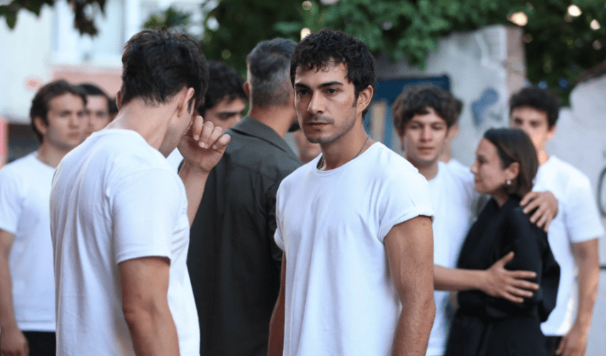 مسلسل إسطنبول رأسا على عقب الحلقة 10 - مصدر الصورة غوغل