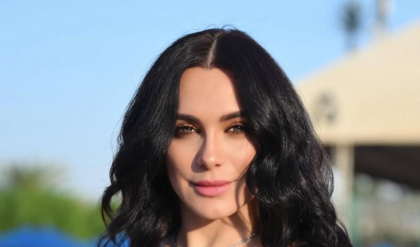 سلاف فواخرجي - صورة من فيسبوك