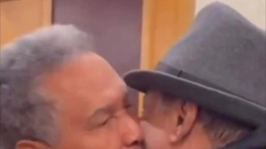 زيارة مؤثرة خلال بروفات حفل الكويت