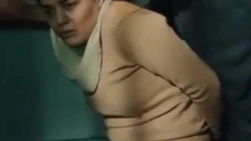 المخرج صفوان نعمو يوضح لـ ET بالعربي حقيقة حذف شتائم ضد نظام الأسد والإبقاء شتائم عبد الباسط الساروت