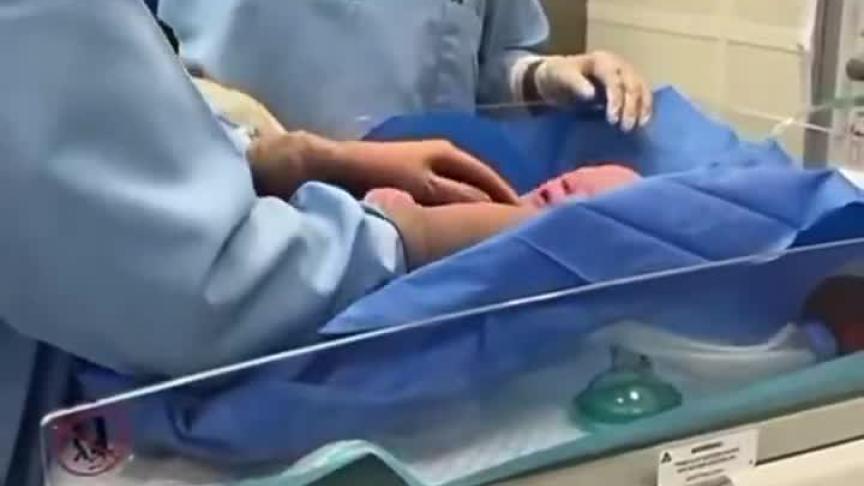 دانا الطويرش ترزق بتوأم عز ودلال