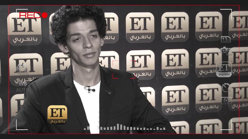 رامي بركات يبكي على قبر هيثم أحمد  زكي 