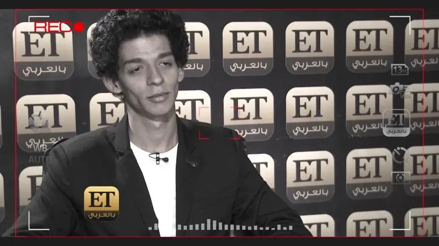 رامي بركات يبكي على قبر هيثم أحمد  زكي 