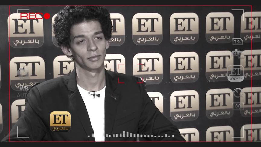 رامي بركات يبكي على قبر هيثم أحمد  زكي 