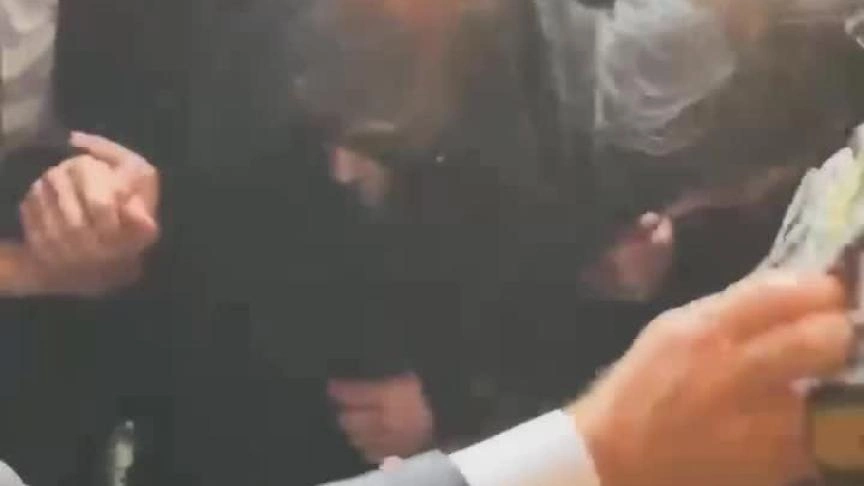 لقطات لفيروز داخل كنيسة رقاد السيدة – المحيدثة