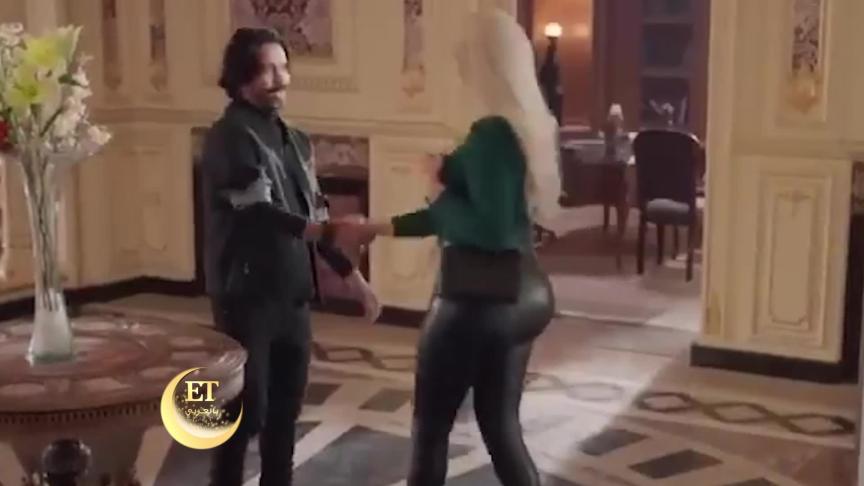 هل تعمد خالد يوسف الإغراء بمشاهد رانيا التومي في سره الباتع؟