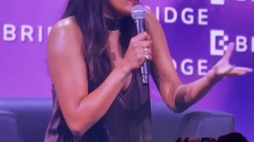 بريانكا شوبرا من Bridge Summit