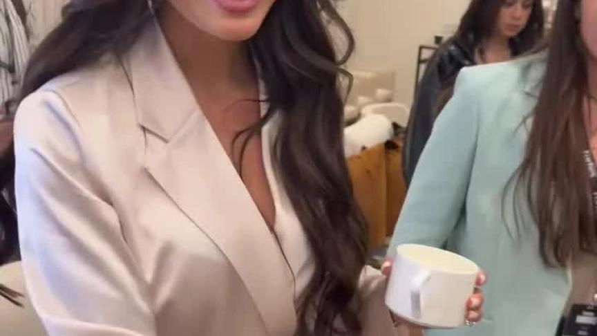 ET بالعربي يتواجد خلال اللقاء العفوي الذي جمع يومي مع نارين و شيرين بيوتي