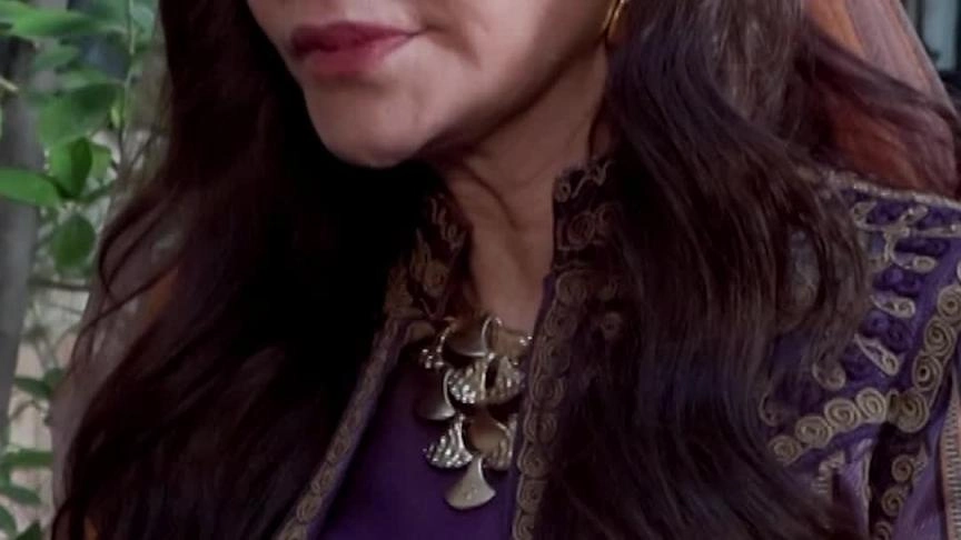 ماذا قالت نادين تحسين بيك عن شخصية "حسنة" في ET بالعربي