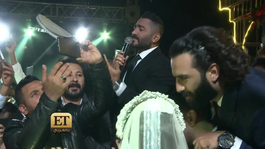 رنا سماحة وسامر أبو طالب يجمعان النجوم في زفافهما
