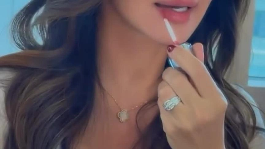 VO- ديانا حداد 