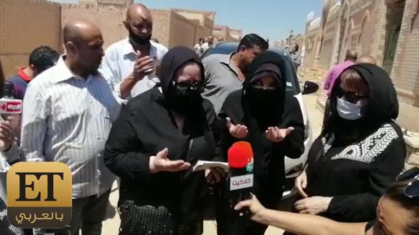 دلال عبدالعزيز