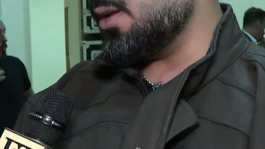 كيفك ع فراقي بصوت الأخرس من حفله في دمشق 
