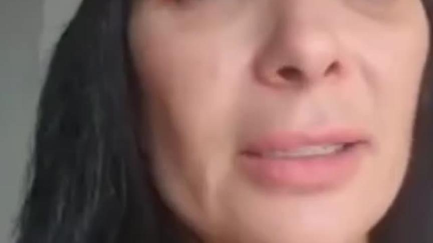 منى زكي تدعم مستشفى 57357