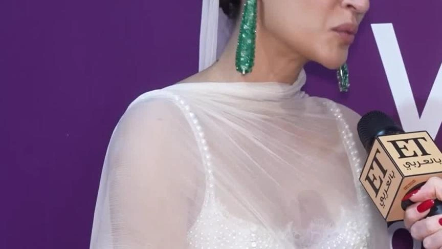 كريتي سانون ومانيش مالهوترا