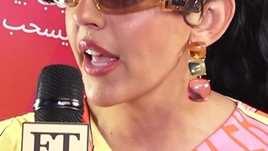 ما حقيقة رفض غالية غالب مقابلة Jennifer Lopez؟