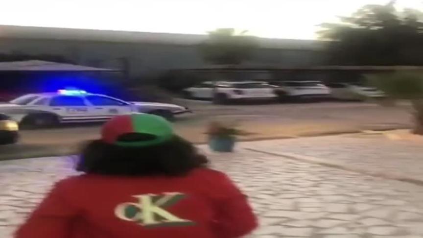 نوال الكويتية تبكي