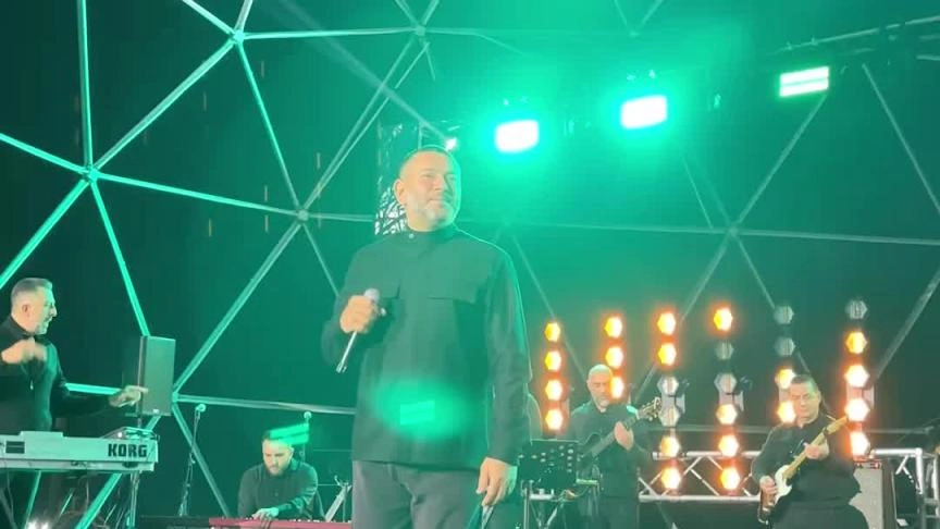 ✨ زياد برجي وغي مانوكيان يشعلان مهرجان ليالي العرب في جزيرة المها بالدوحة!