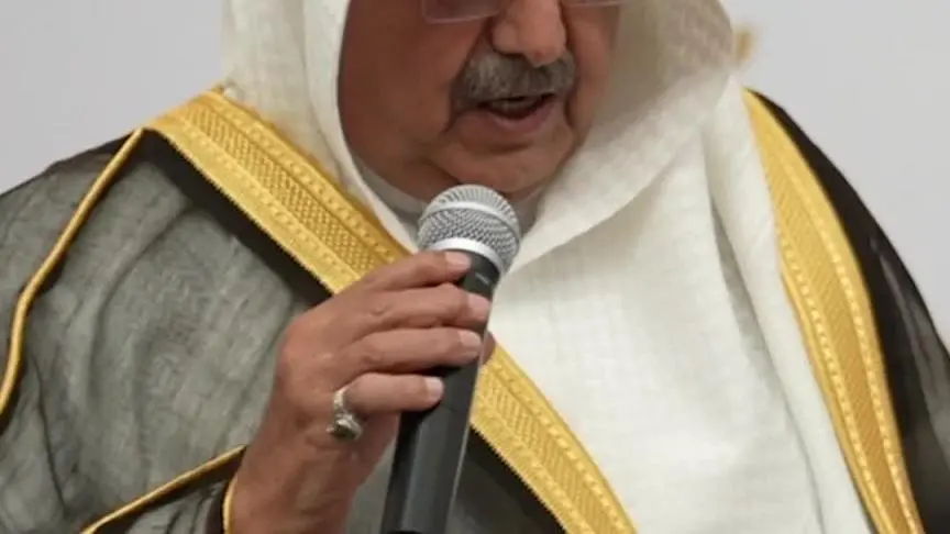 أشعار الأمير بدر بن عبد المحسن وصور الأمير فيصل بن عبد الله بن محمد آل سعود في معرض واحد