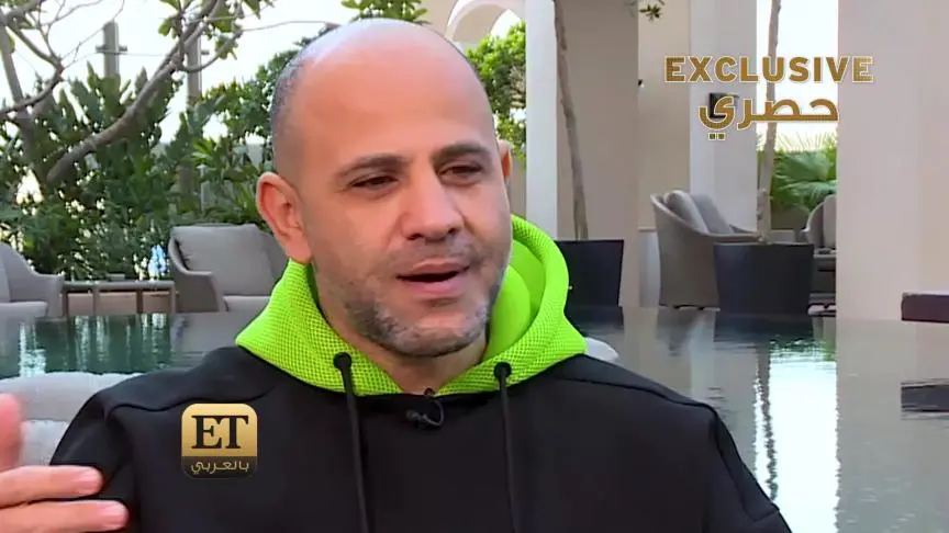 ما هو رأي عمرو دياب بأزمة عزيز الشافعي ورامي صبري؟