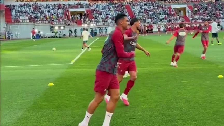 سيلين ديبت تحقق حلمها بلقاء كريستيانو رونالدو.. وتعليق جورجينا رودريغيز يشعل مزاح الجمهور حول الضوء الأخضر