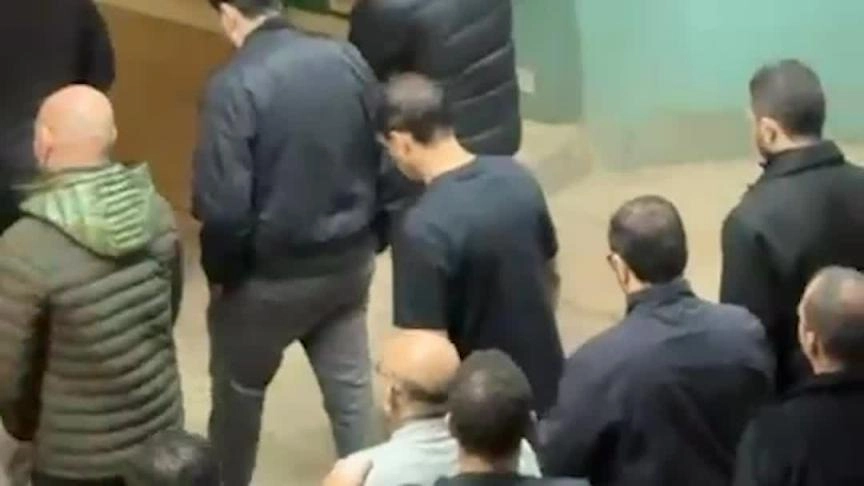وصول جثمان هاني شاكر إلى مستشفى زايد التخصصي