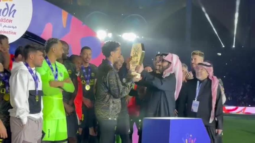 تتويج كاس موسم الرياض 