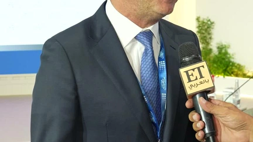 بأول لقاء بعد زفاف ابنه سامر.. إلياس بو صعب يعبّر أمام ET بالعربي عن فرحته