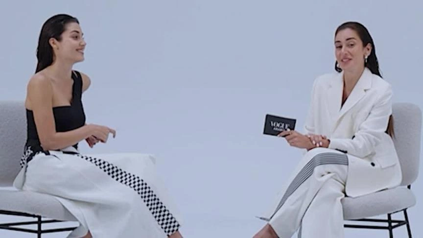 لقاء عفوي على مجلة فوغ العربية جمع  أمينة خليل وهاندا أرتشيل