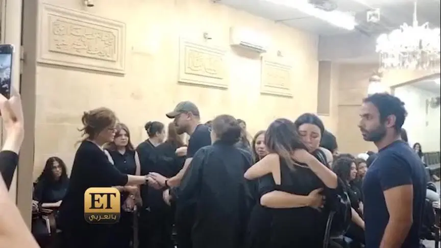 النجوم في عزاء والد أروى جودة 