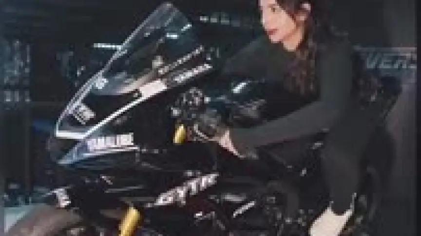 فيديو للراحلة حمدة تريم الشامسي