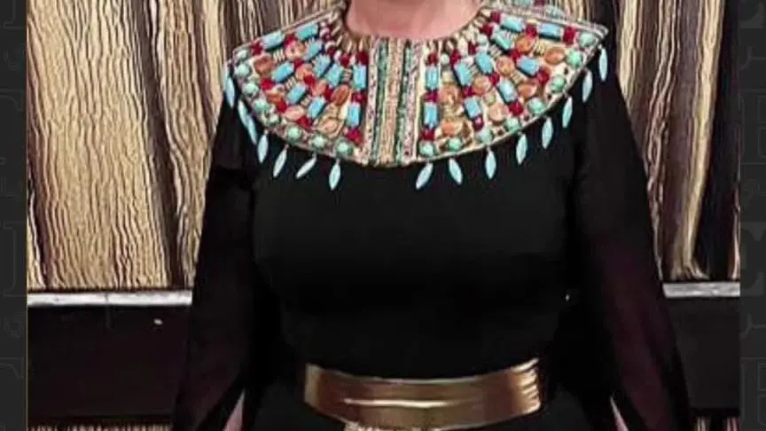 Vo- إلهام شاهين 