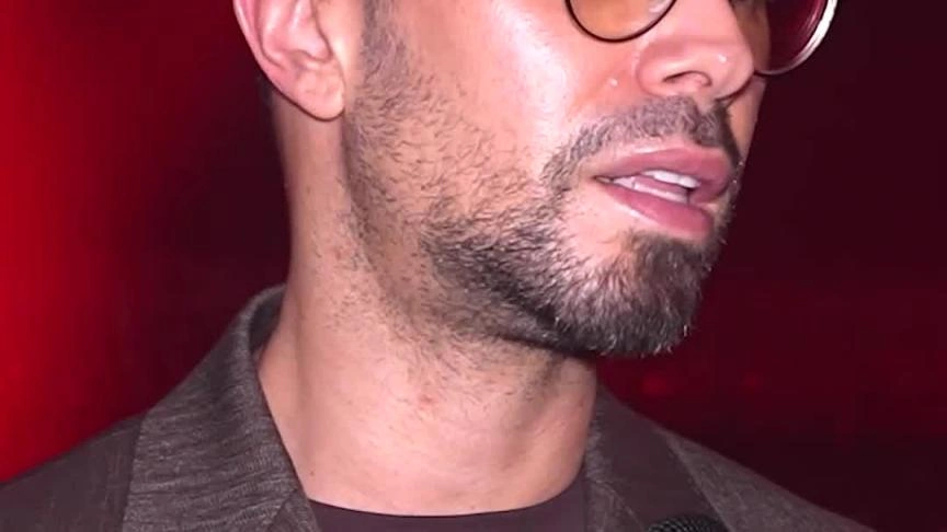 المشاهير ونجمات السوشال ميديا  في عرض رامي قاضي بدبي