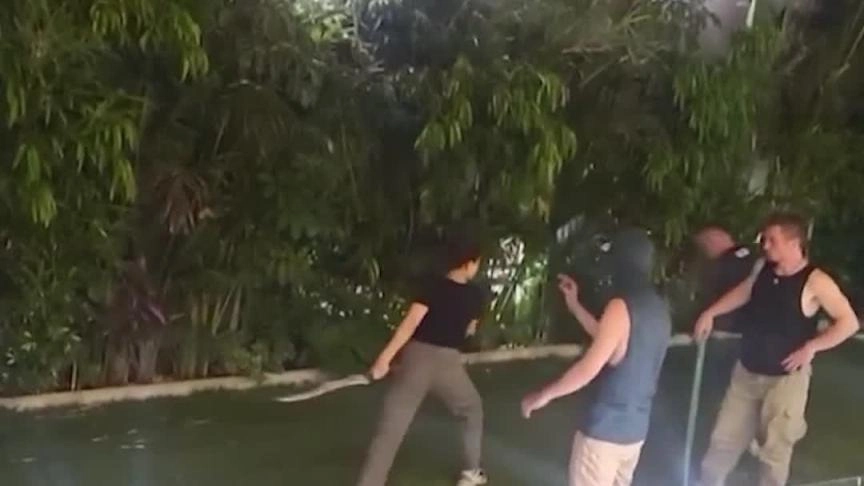  أكشن مي عمر حديث الجمهور بفيلم  شمشون ودليلة 