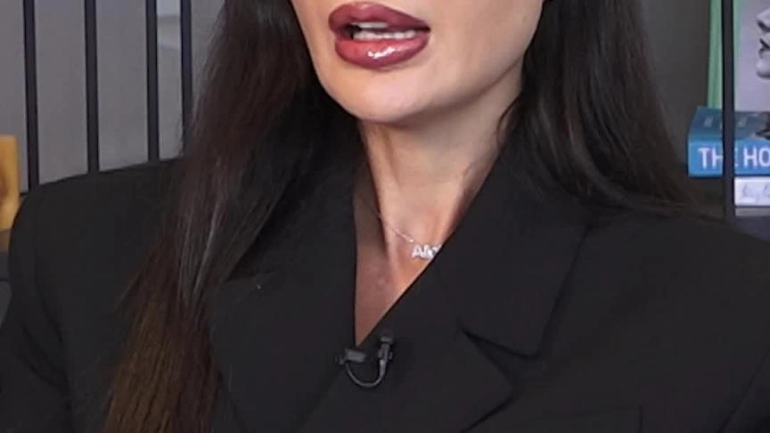 متى تبتعد أليس عبد العزيز عن الترند ؟  