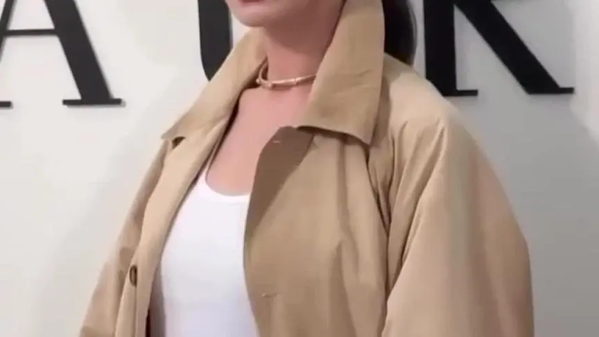 ما العامل المشترك بين Anne hathaway وLindsay Lohan؟